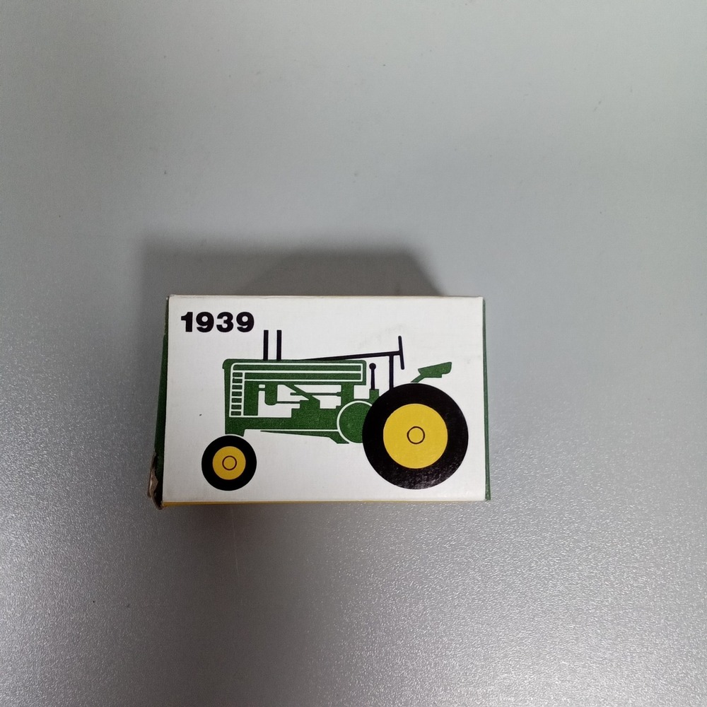 Ertl 1939‎ John Deere Model A Row-Crop Tractor Diecast Metal No 564 with Box